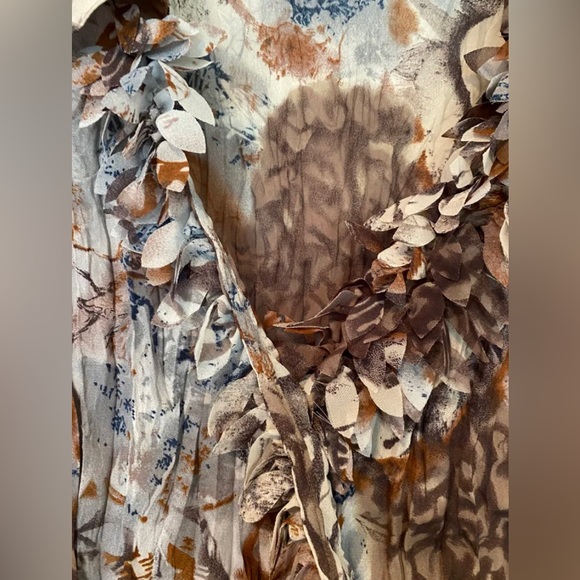 Beautiful Melanie Lyne Top - Picture 2 of 6